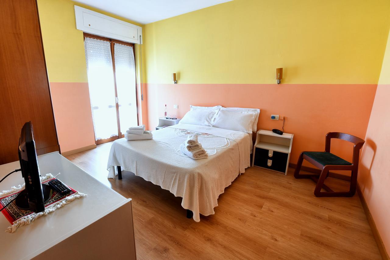 Hotel Motel Europa Domodossola Exterior photo